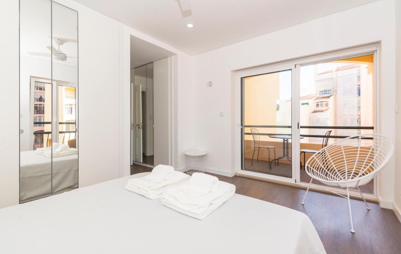 Houze_Lovely Flat With Swimming Pool! Кашкайш Экстерьер фото